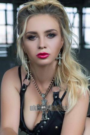 203068 - Elena Age: 28 - Ukraine